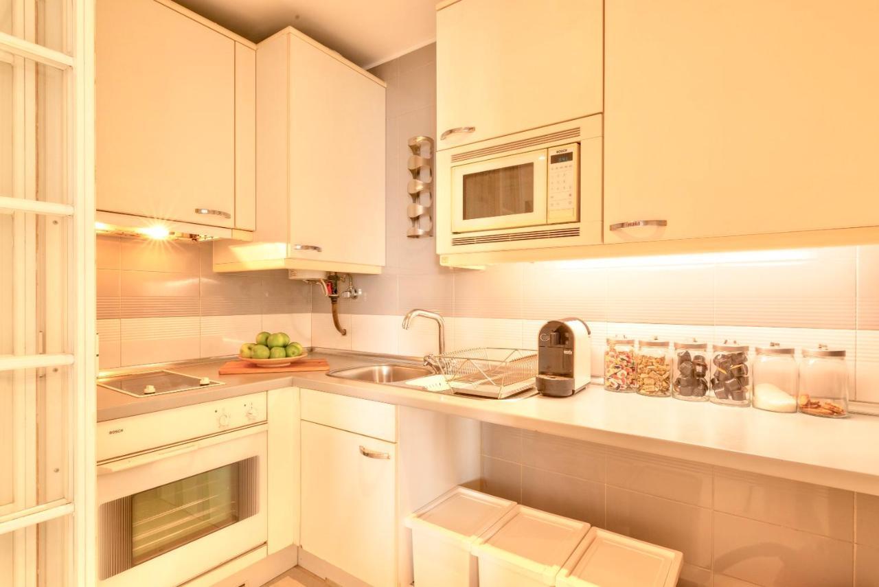 Lisbon Swimming Pool Apartment With Private Parking Exterior photo